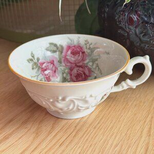 KPM Friederike Single Teacup, Pink and Green Floral, Antique Circa AD 1831